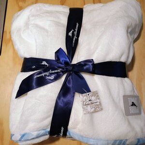 Tommy Bahama White Fleece Throw Blanket